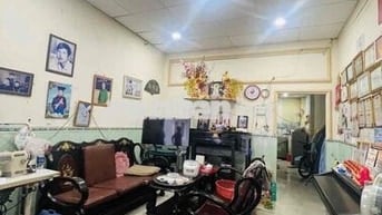 NHÀ 2 TẦNG SHR NGAY CHỢ ĐẦU MỐI NÔNG SẢN HÓC MÔN - DIỆN TÍCH CỰC HIẾM