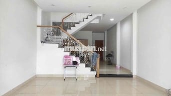 cho thuê nhà 3 tầng 3pn/2wc mt thân công tài