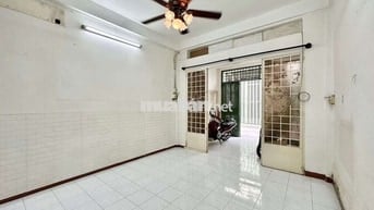 Bán nhà, 3 tháng 2, Quận10, 60m2, 7PN, 3tầng, hẻm thông, sát MT Đường
