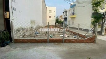 còn xót lại 1 lô đất hiếm , vị trí siêu đẹp đường huỳnh thị đồng. ib e