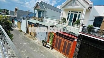 Bán nhà 1 trệt 1 lầu Sổ riêng thổ cư rẻ nhất KDC Kp6 - P.Trảng Dài