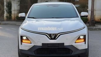 VinFast VF6 2025