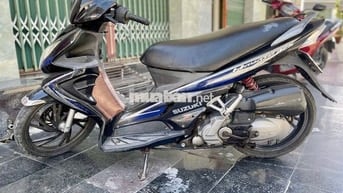 Xe máy Suzuki Hayate 124cc màu đen