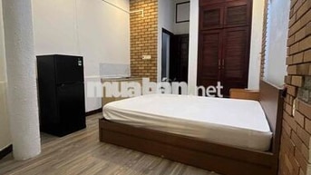 Phòng 28m2 Tân Định quận 1 – Full Tiện Nghi, cửa sổ lớn. Free xe