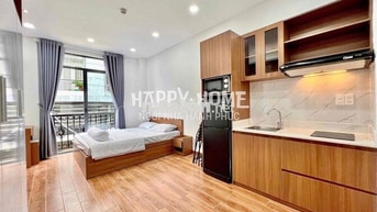 Trống sẵn studio bancon Nguyễn Công Hoan gần ẩm thực Phan Xích Long PN