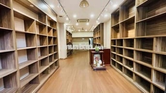 SIÊU PHẨM CHO THUÊ MẶT TIỀN 87C TRƯỜNG SƠN Q10 - 4 TẦNG GIÁ THUÊ TỐT