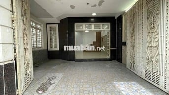 Măt tiền KD sầm uất 60m khu Lâm Văn Bềnc mới sạch sẽ