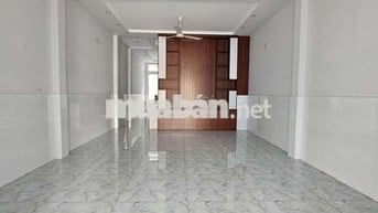 Nhà mới gần chợ 03.07 _HTcity, sân ôtô ,bancông rộng, 3pn .hẻm xe tải