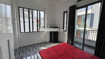 CHO THUÊ PHÒNG BAN CÔNG BẾP NGOÀI - THOÁNG MÁT GẦN BỜ KÈ