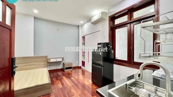 CHÍNH CHỦ STUDIO CỬA SỔ ĐẦY ĐỦ NỘI THẤT, VỊ TRÍ TRUNG TÂM