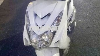 Xe máy Yamaha Mio Ultimo màu trắng