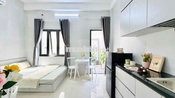SIÊU PHẨM CĂN HỘ STUDIO BAN CÔNG FULL NỘI THẤT CÓ THÁNG MÁY