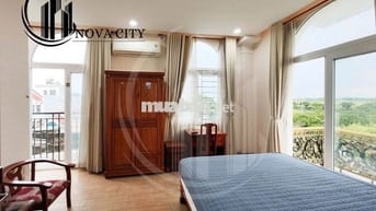 Sắp trống phòng y hình Ban công cửa thoáng Full nội thất Có thang máy