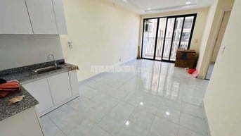 Cho thuê căn hộ có 2 ban công và 2 phòng ngủ 2 WC. 
68 Hương lộ 80