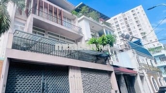 Biệt Thự Cho Thuê Nguyễn Thái Bình_ 10x18m_ Trệt 2 Lầu Sân Thượng.