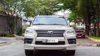 Lexus LX570 2014 màu vàng cát