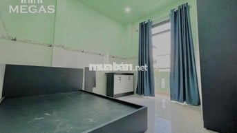 CHO THUÊ PHÒNG BAN CÔNG THOÁNG GẦN CẦU LVS Q3 - THANG MÁY