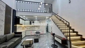 Nhà đẹp ngang 5m chỉ hơn 4 tỷ ngay Ngã tư ga Q12