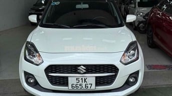Suzuki Swift GLX 2023 màu trắng rất đẹp.