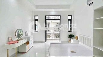 Căn hộ mới xây - ban công - ngay KCN Tân Bình giá siu thương
