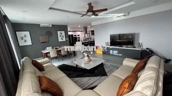 Căn hộ cao cấp 2 phòng The view Q,7, full nội thất, 148m2