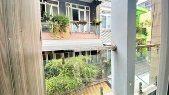 PHÒNG TRỌ CÓ BAN CÔNG GÁC ĐƯỜNG PHẠM NGŨ LÃO