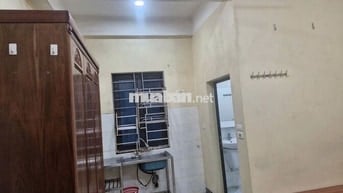 cho thuê phòng trọ mặt đường ngõ 99,Định công hạ Sân bóng định công