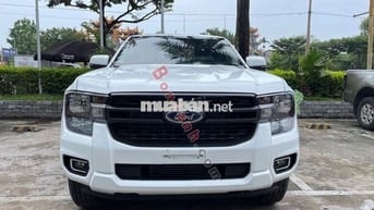 Ford Ranger XLS 2.0L 4x2 AT 2025 -  HT Vay LS Thấp