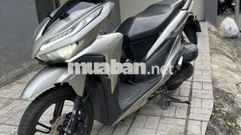 Gia đình bán xe Vario còn zin, mới