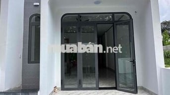 400Tr có nhà trệt mới đẹp sát QL13 tiện ích đầy đủ