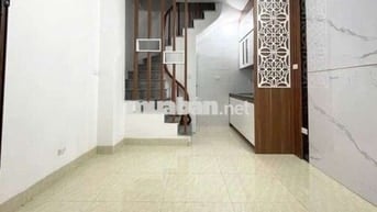 Kiếm đâu ra - 38m căn góc - Ô tô ngủ trong nhà - Sát phố - Đông Ngạc.