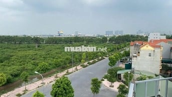 Bát Khối- Nguyên Căn - 30M2× 5Tầng - 3 Ngủ - Ô Tô Đỗ Cửa