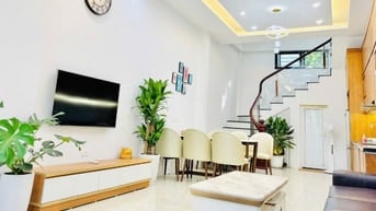 Tôi chính chủ bán nhà 4 tầng 1 tum, 45m thuộc đường An Đào, oto đỗ ngõ