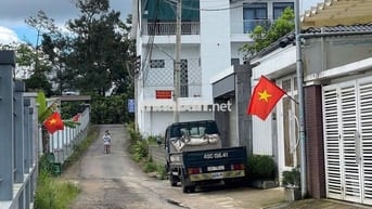 NGUYỄN HỮU CHỈNH TRUNG TÂM PHƯỜNG 2 -TP.BẢO LỘC DT213M2 SẴN 100 THỔ CƯ