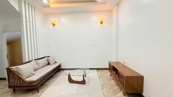 BÁN NHÀ CẦU GIẤY - VỊ TRÍ ĐẸP - GIÔNG THÔNG THUẬN TIỆN - Ở NGAY