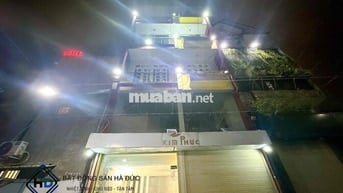 Toà nhà 4 tầng 6x10 vị trí đắc địa gần nhiều trường học