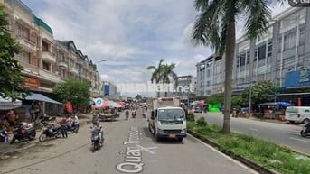 Nhà lầu 5 tầng, 6x20=120m2. Trục đường chính chợ Bình Điền, rộng 36m