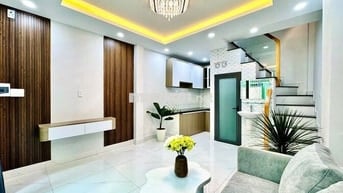 Nhà mới Bình Thạnh - Bùi Đình Tuý giá chỉ 4 TỶ x vị trí trung tâm