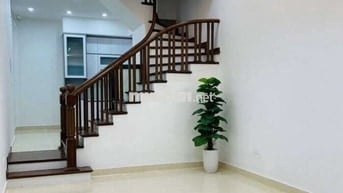 Nhà đẹp Thụy Phương - 37m căn góc, 5 tầng - Ô tô vào nhà, sát phố.