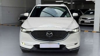 Mazda cx8 2.5L AWD- 18000 km