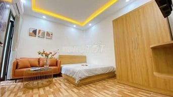 Phòng bảo vệ và thang máy ngõ 228 Nguyễn Trãi