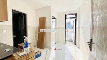 CHO THUÊ CĂN HỘ MỚI 100% FULL NỘI THẤT CÓ BAN CÔNG NGAY TRUNG TÂM