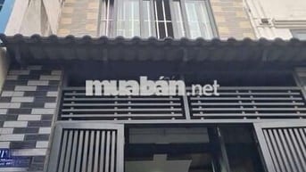 NHÀ 2 LẦU SÂN THƯỢNG 2PN CÓ MÁY LẠNH