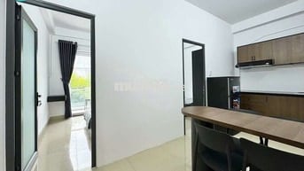 CĂN 2PN, 1BẾP, BAN CÔNG VIEW CAO THOÁNG, FULL NỘI THẤT GẦN DH VĂN LANG