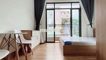 Hàng hot Q7 CHDV studio bancol ngay mặt tiền đường gần trung tâm