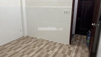 Phòng sạch đẹp giáp Q10, gần vòng xoay Lê Đại Hành