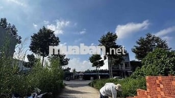 Nhà 1 trệt 1 lầu sau lưng Nguyễn Công Bình