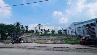 Đất mặt tiền Nguyễn Sáng trung tâm p5 có 2 nền liền