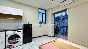 CĂN HỘ ĐẸP GIÁ RẺ, BAN CÔNG LỚN MÁY GIẶT RIÊNG 35m2 SÁT PHAN XÍCH LONG