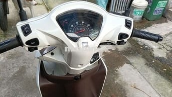 Xe Vision màu trắng của Honda sản xuất